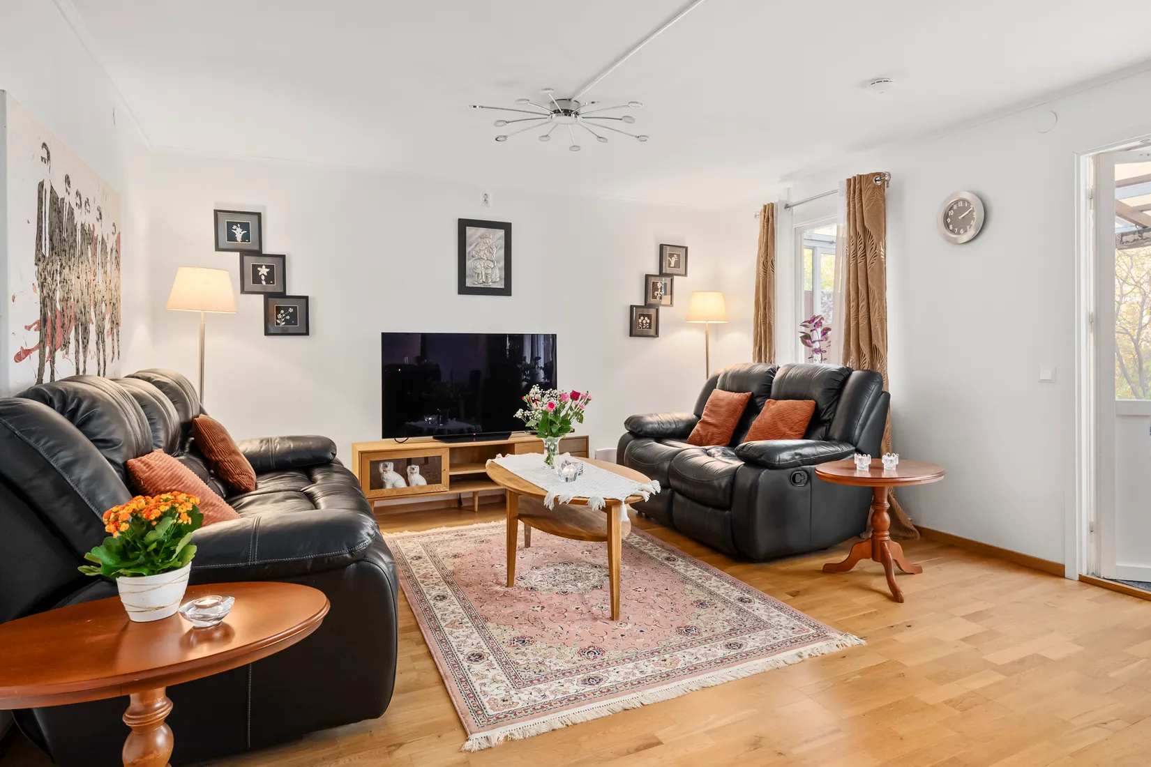 Villa, Radhus, Elsbyvägen 70, Nälsta, Stockholm