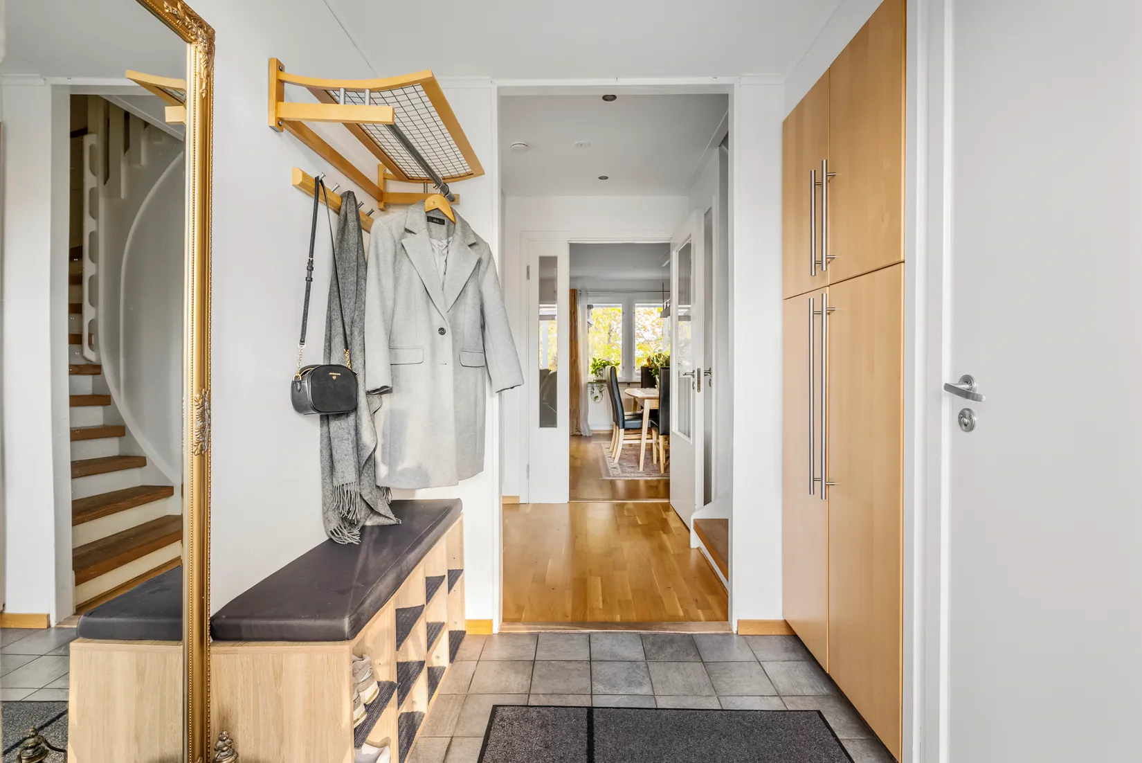 Villa, Radhus, Elsbyvägen 70, Nälsta, Stockholm