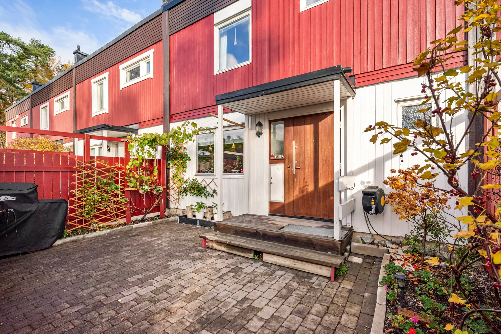 Villa, Radhus, Elsbyvägen 70, Nälsta, Stockholm