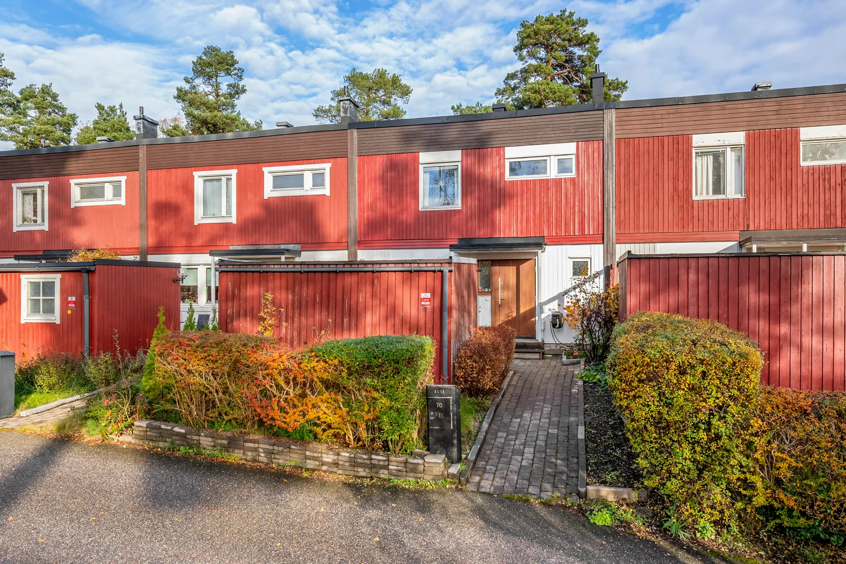 Villa, Radhus, Elsbyvägen 70, Nälsta, Stockholm