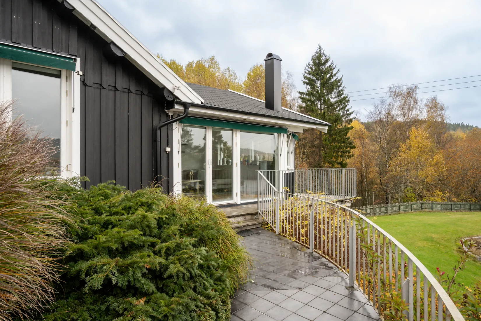 Villa, Lakhallsvägen 142, Borås
