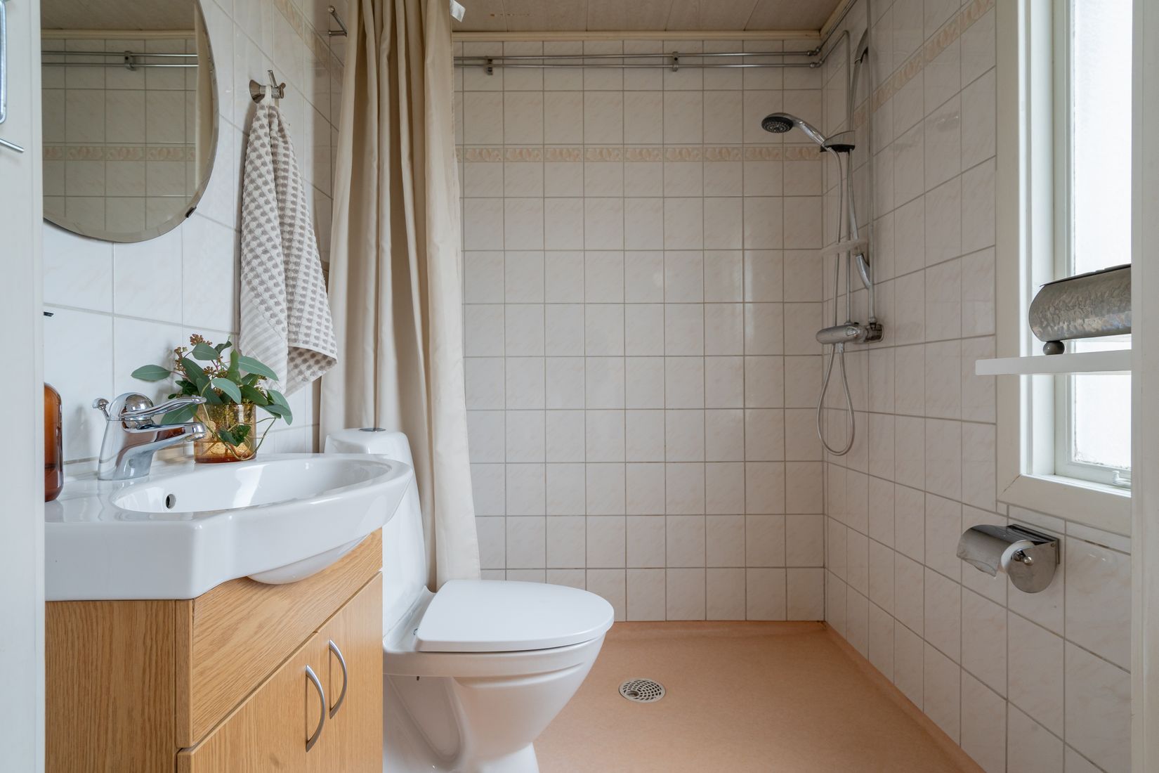 Radhus, Hemgårdsvägen 32E, Högbrunn, Nyköping