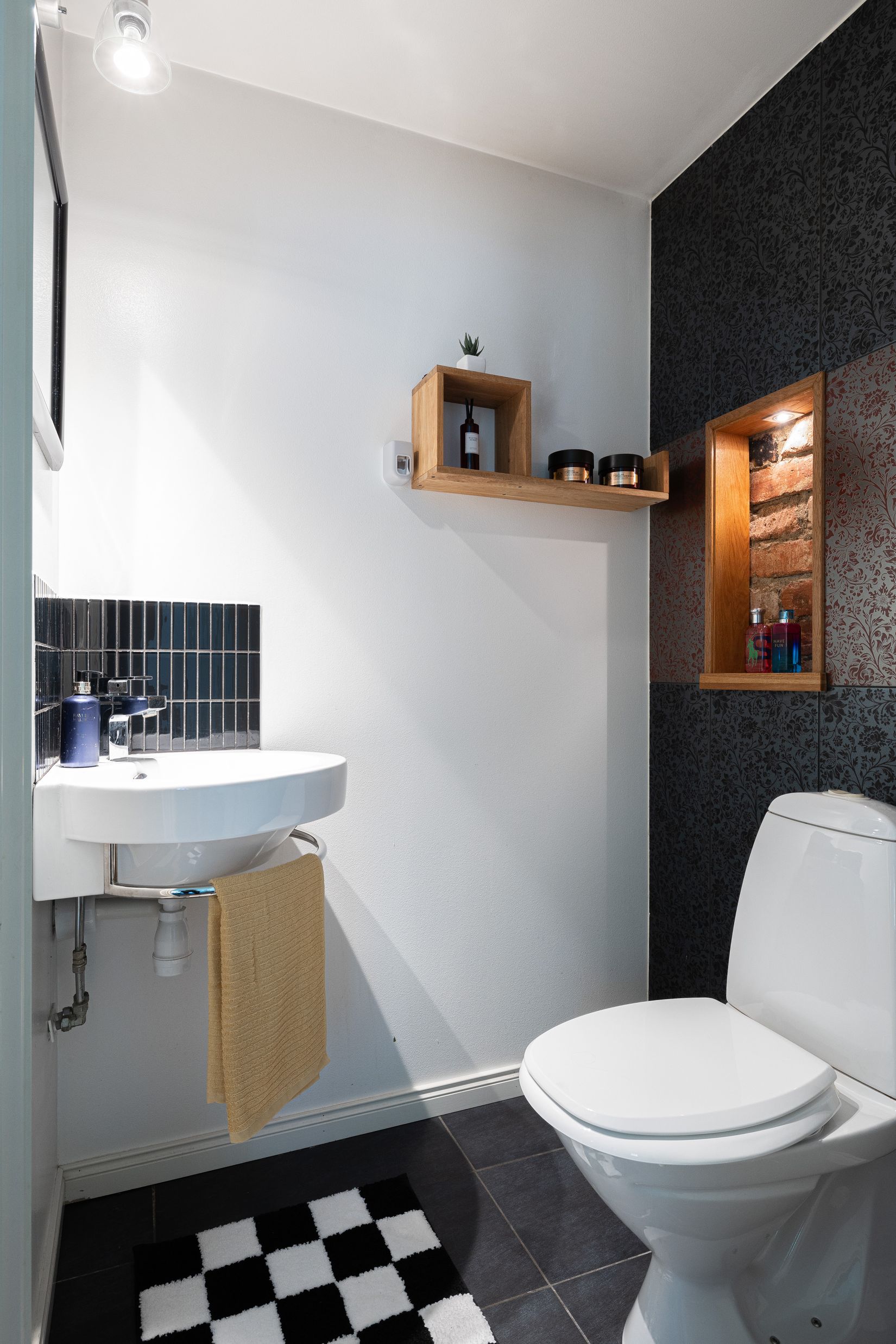 Villa, Sandavägen 37, Odenslunda, Upplands Väsby