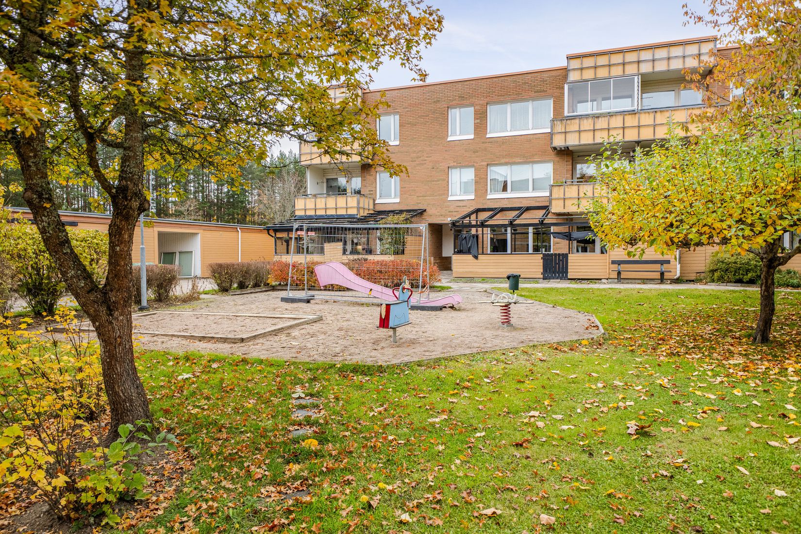 Bostadsrätt, Pärlugglegränd 1, Lillsidan, Enköping