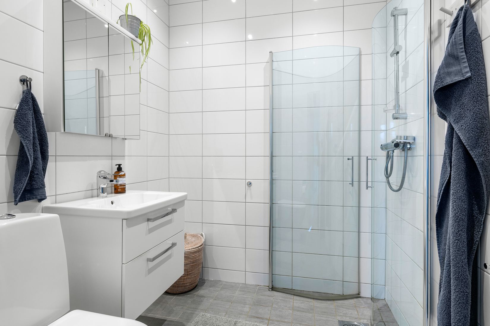 Bostadsrätt, Radhus, Lupinvägen 32, Bålsta Viby Äng, Håbo