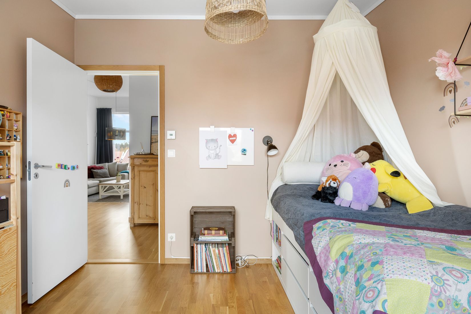 Bostadsrätt, Radhus, Lupinvägen 32, Bålsta Viby Äng, Håbo