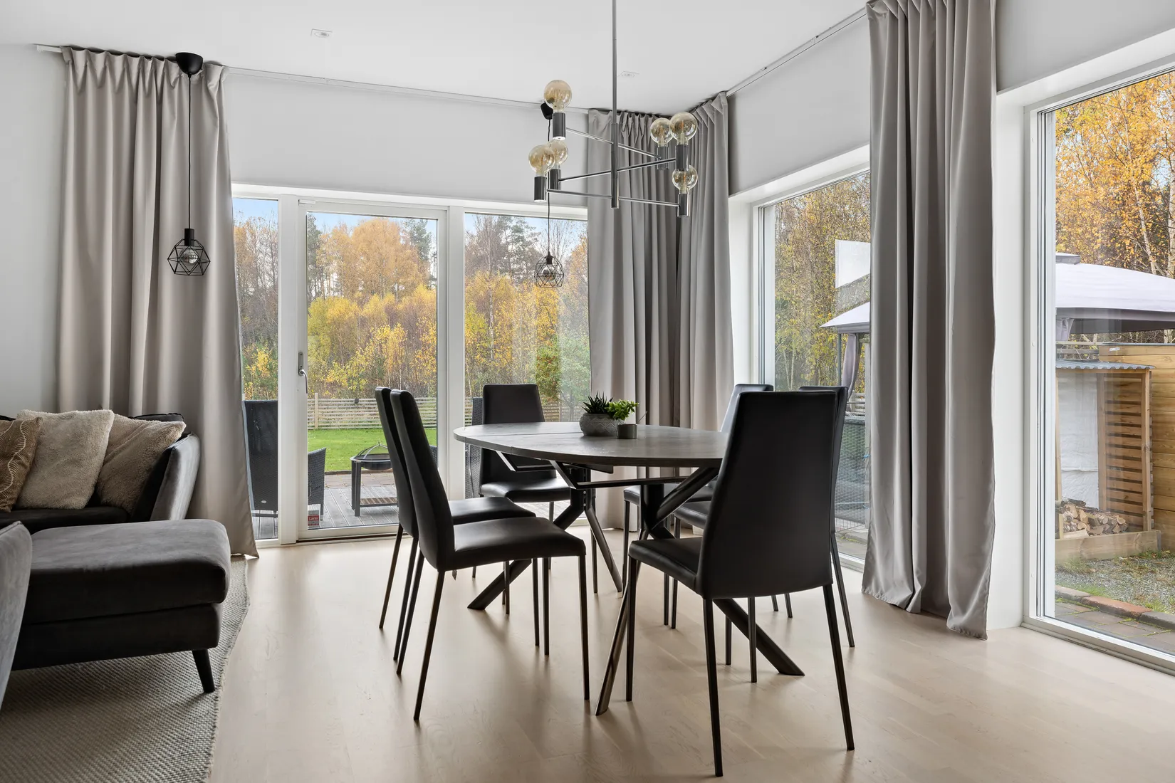 Villa, Klövervägen 3, Bålsta Viby Äng, Håbo