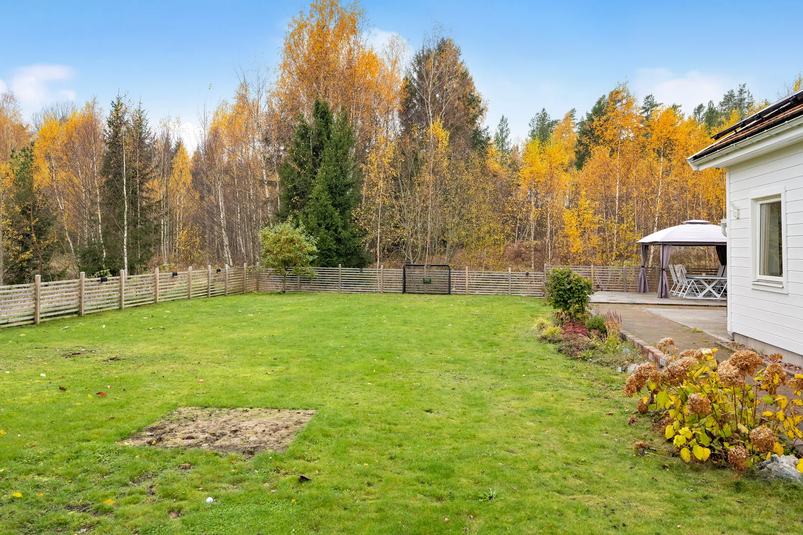 Villa, Klövervägen 3, Bålsta Viby Äng, Håbo