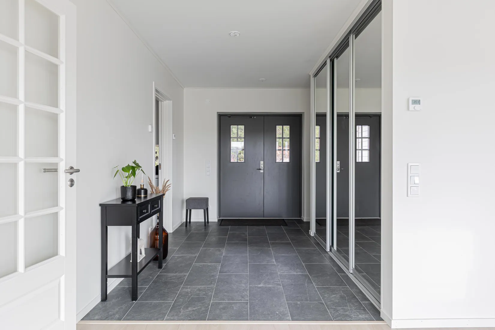 Villa, Ängesta skogsgläntan 2, Västerås