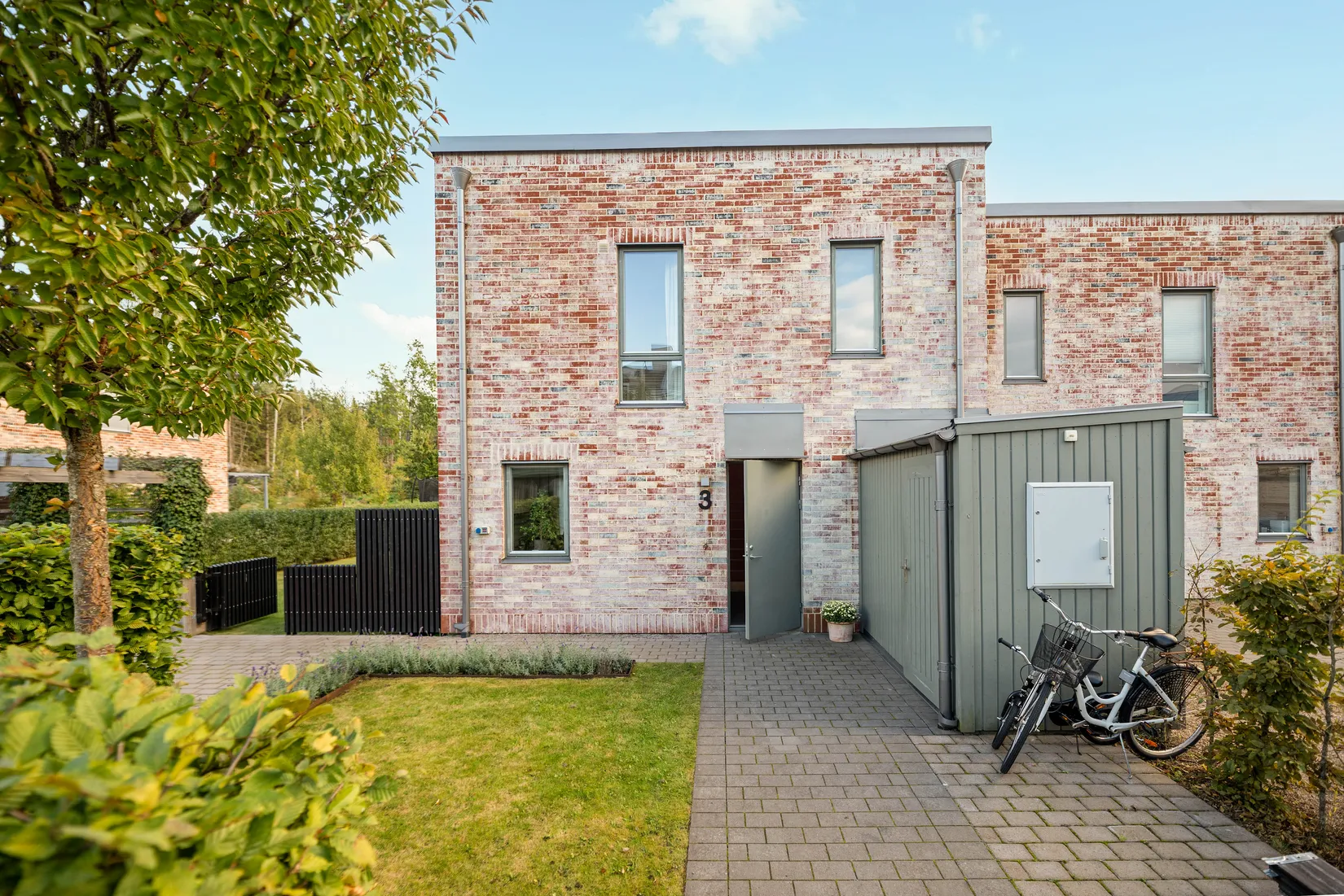 Bostadsrätt, Radhus, Utgårdsvägen 3, Lindbacken, Uppsala