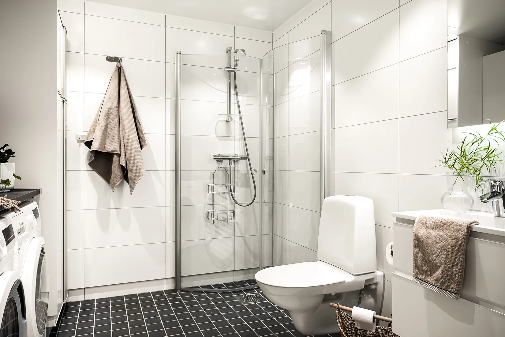 Bostadsrätt, Radhus, Krokebäcksvägen 46, Kareby, Kungälv