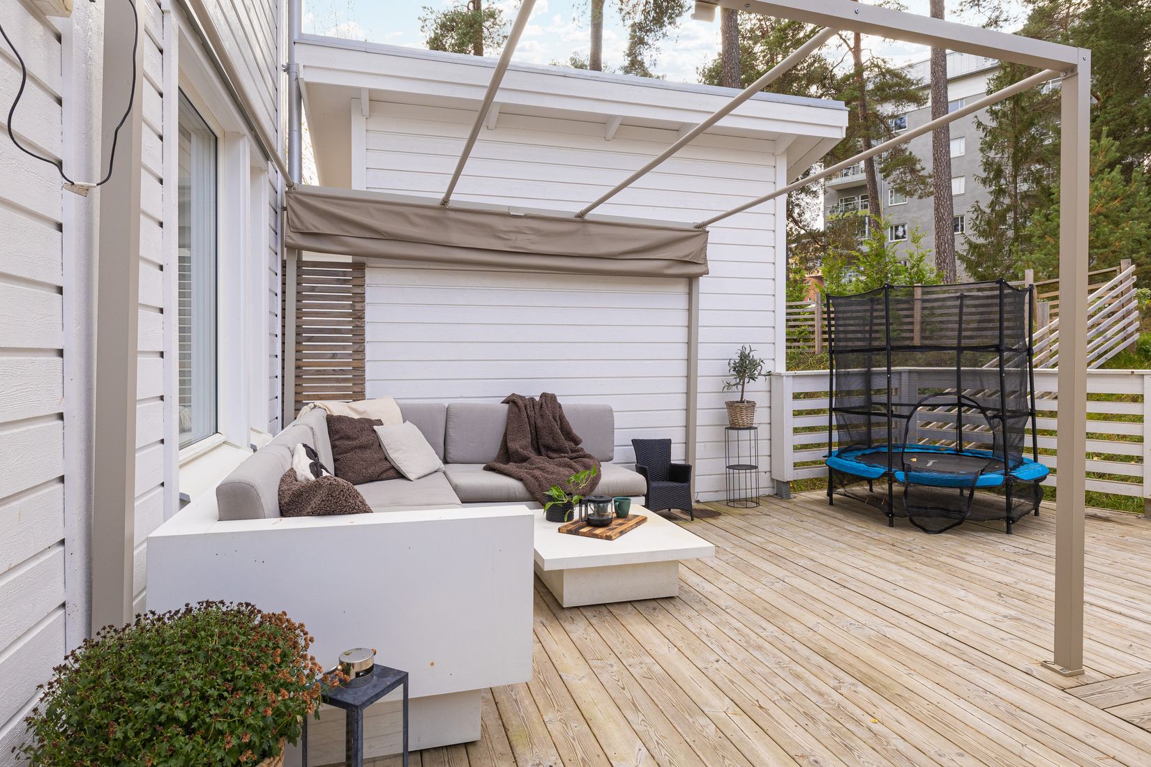 Radhus, Syster Annas väg 25, Brunnby Park, Upplands Väsby