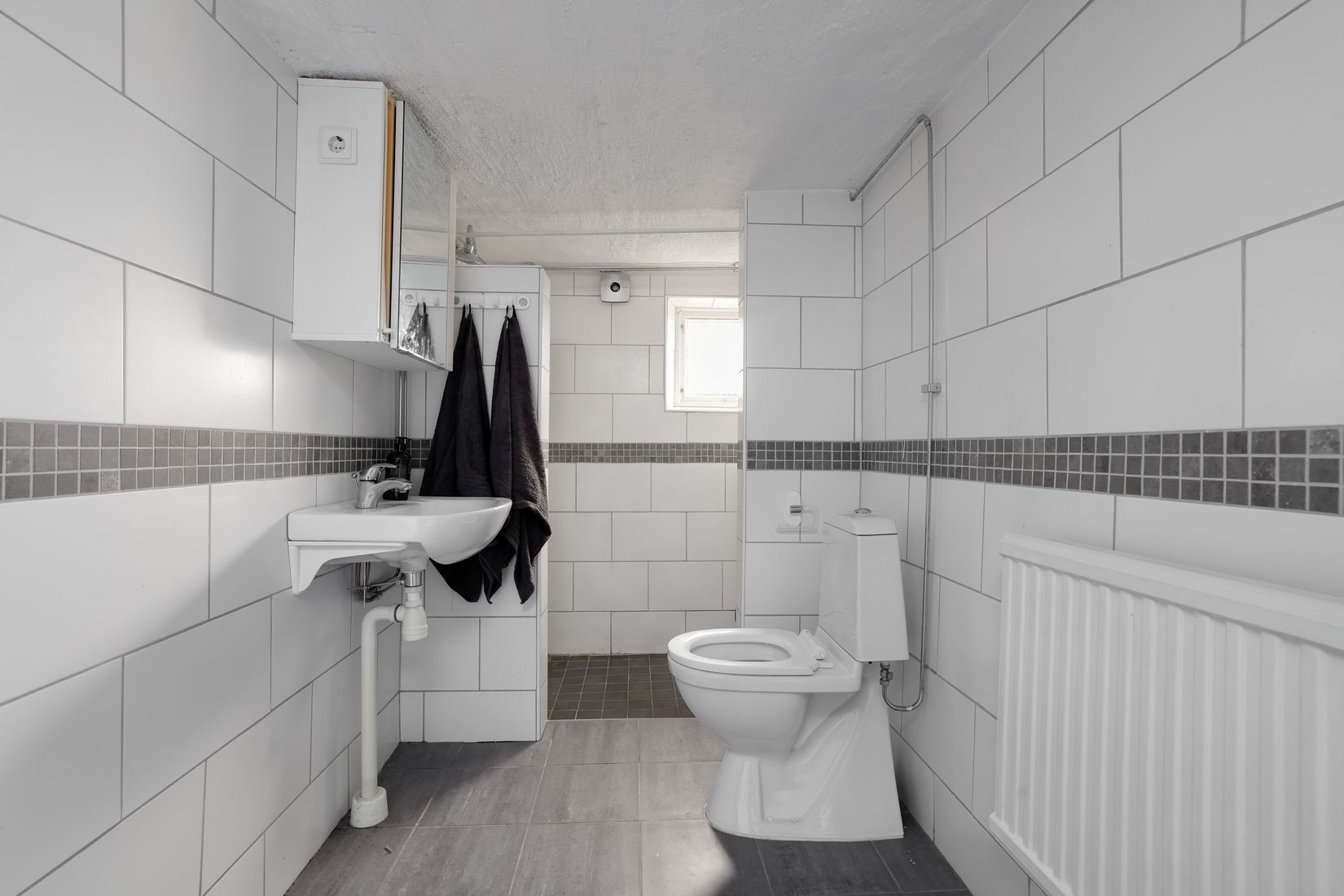 Villa, Skogsslingan 8, Asker, Örebro