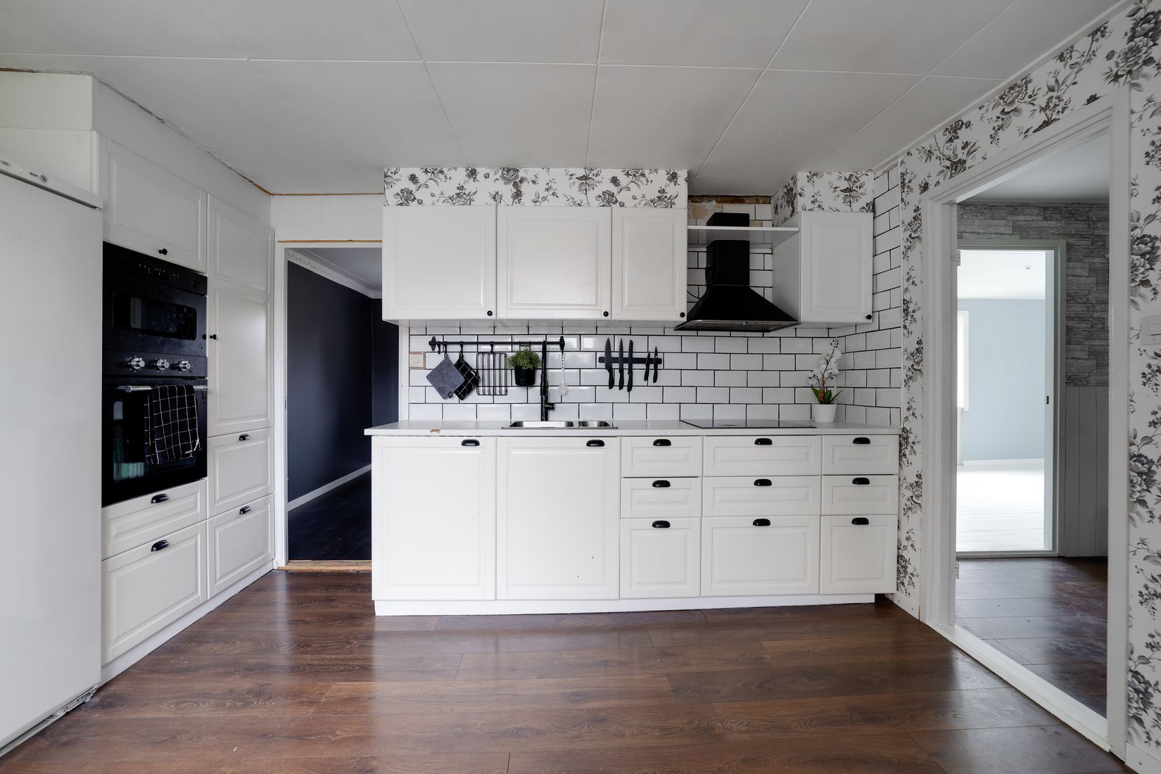 Villa, Skogsslingan 8, Asker, Örebro