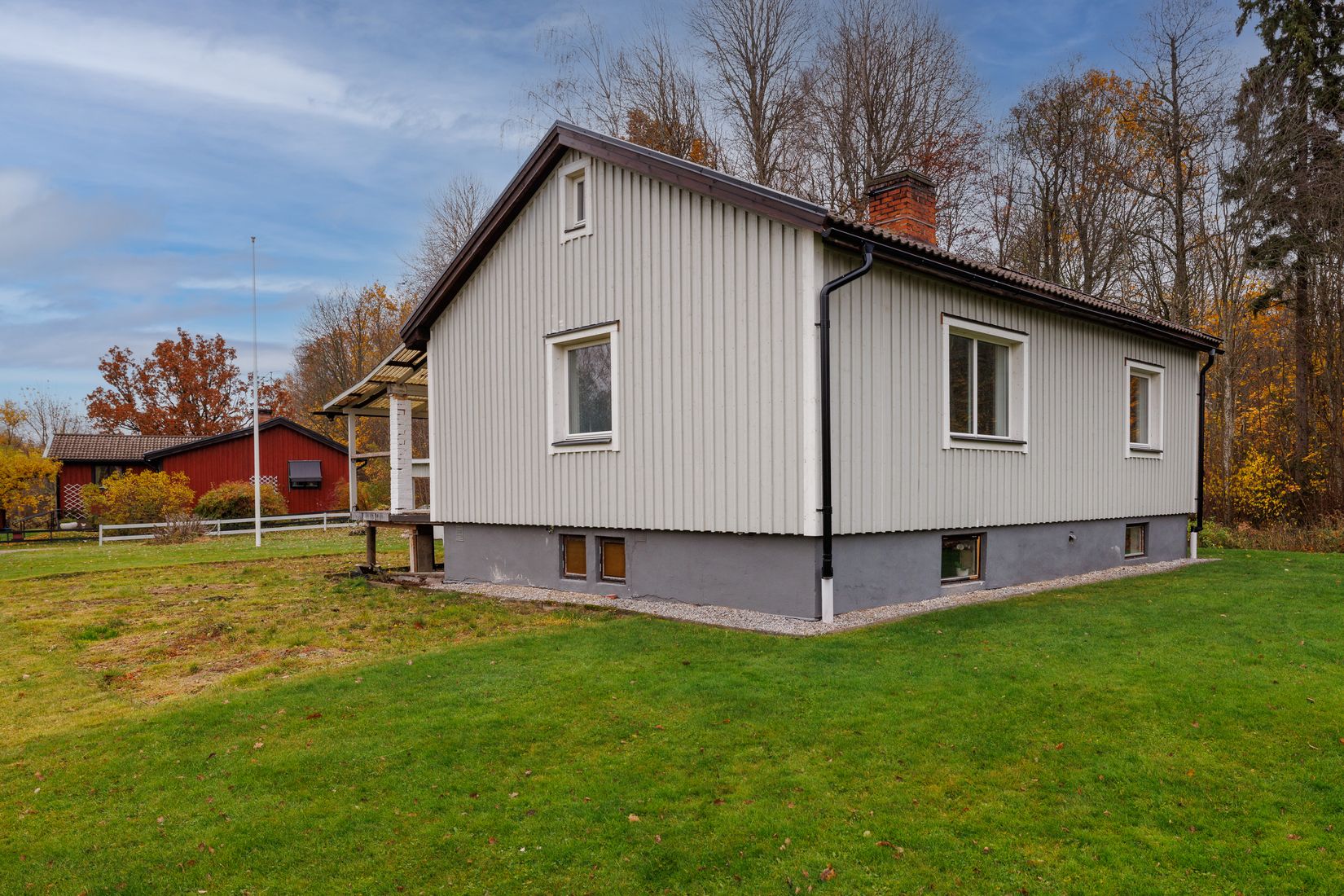 Villa, Skogsslingan 8, Asker, Örebro