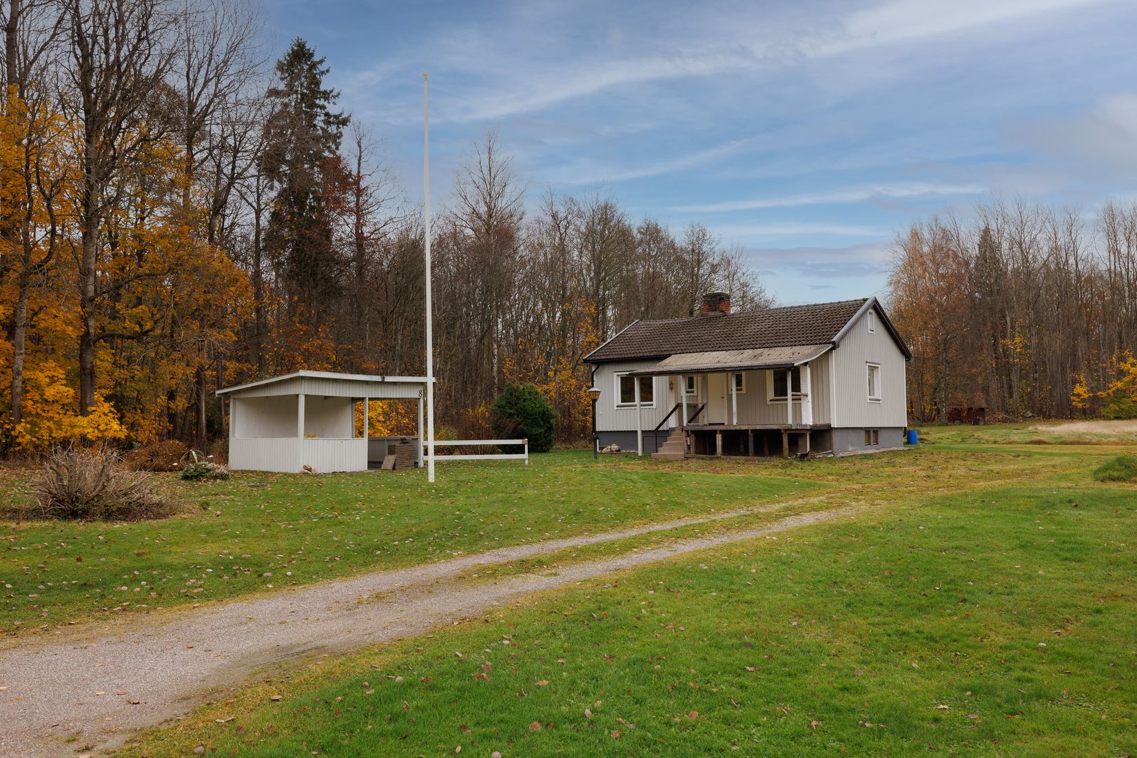 Villa, Skogsslingan 8, Asker, Örebro