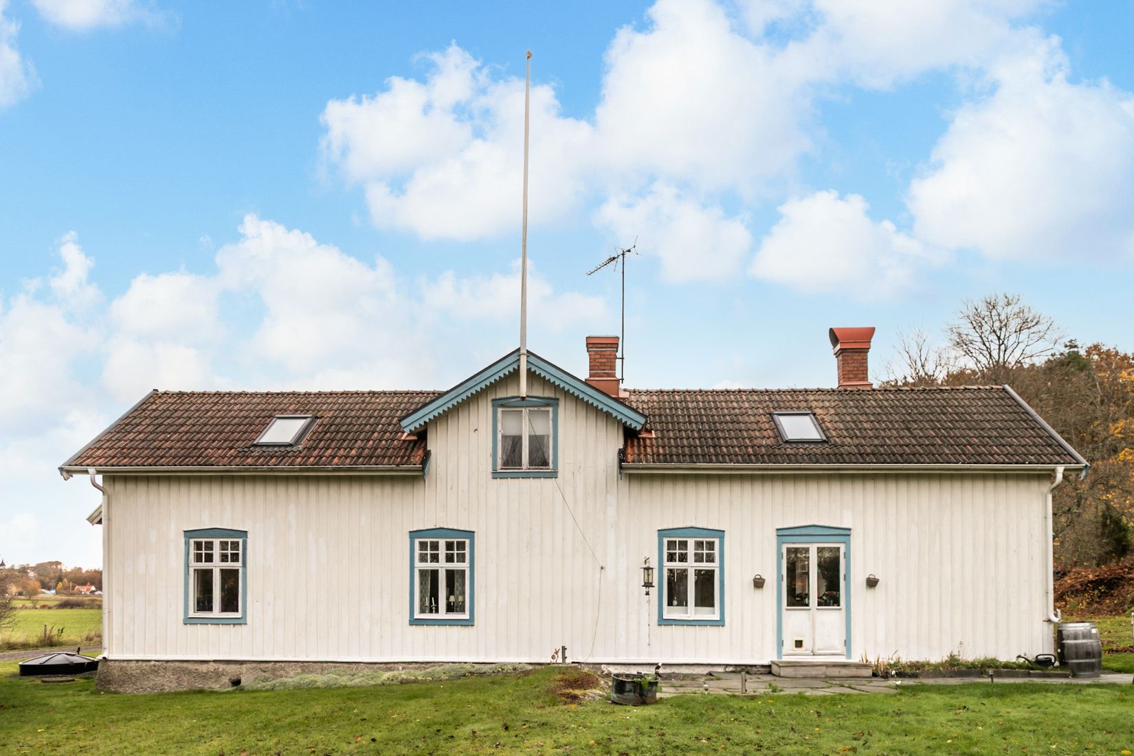 Gård/Skog, Unikt hem med 500 års historia i Vallda – första gången på sekler som bostaden byter ägare!, Kungsbacka