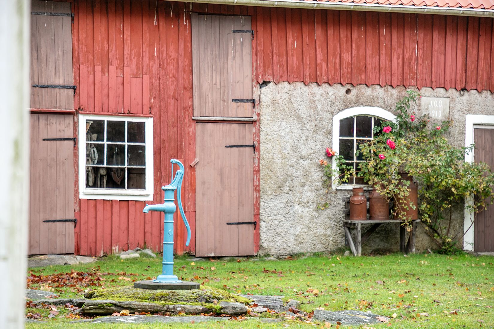 Gård/Skog, Unikt hem med 500 års historia i Vallda – första gången på sekler som bostaden byter ägare!, Kungsbacka