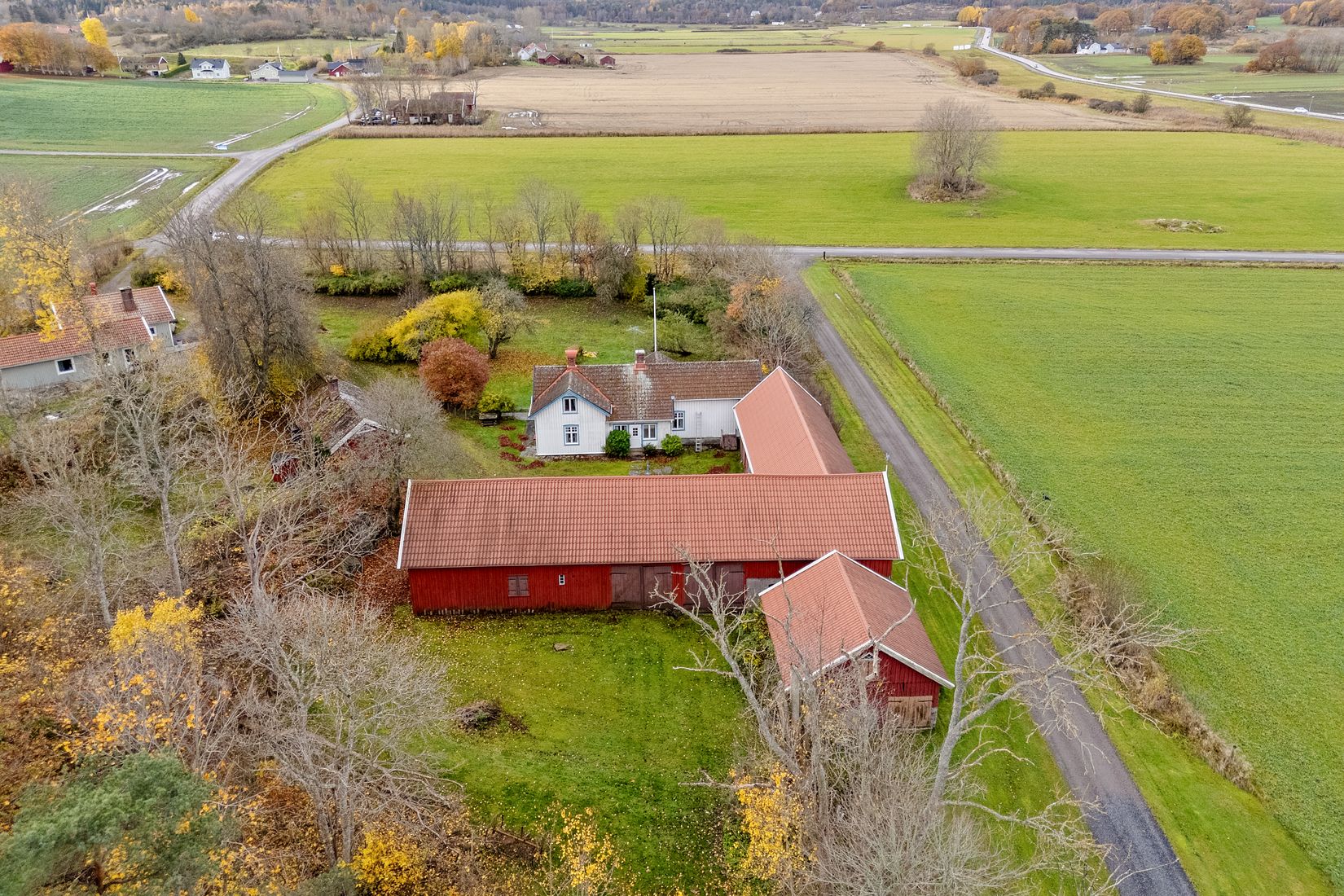 Gård/Skog, Unikt hem med 500 års historia i Vallda – första gången på sekler som bostaden byter ägare!, Kungsbacka