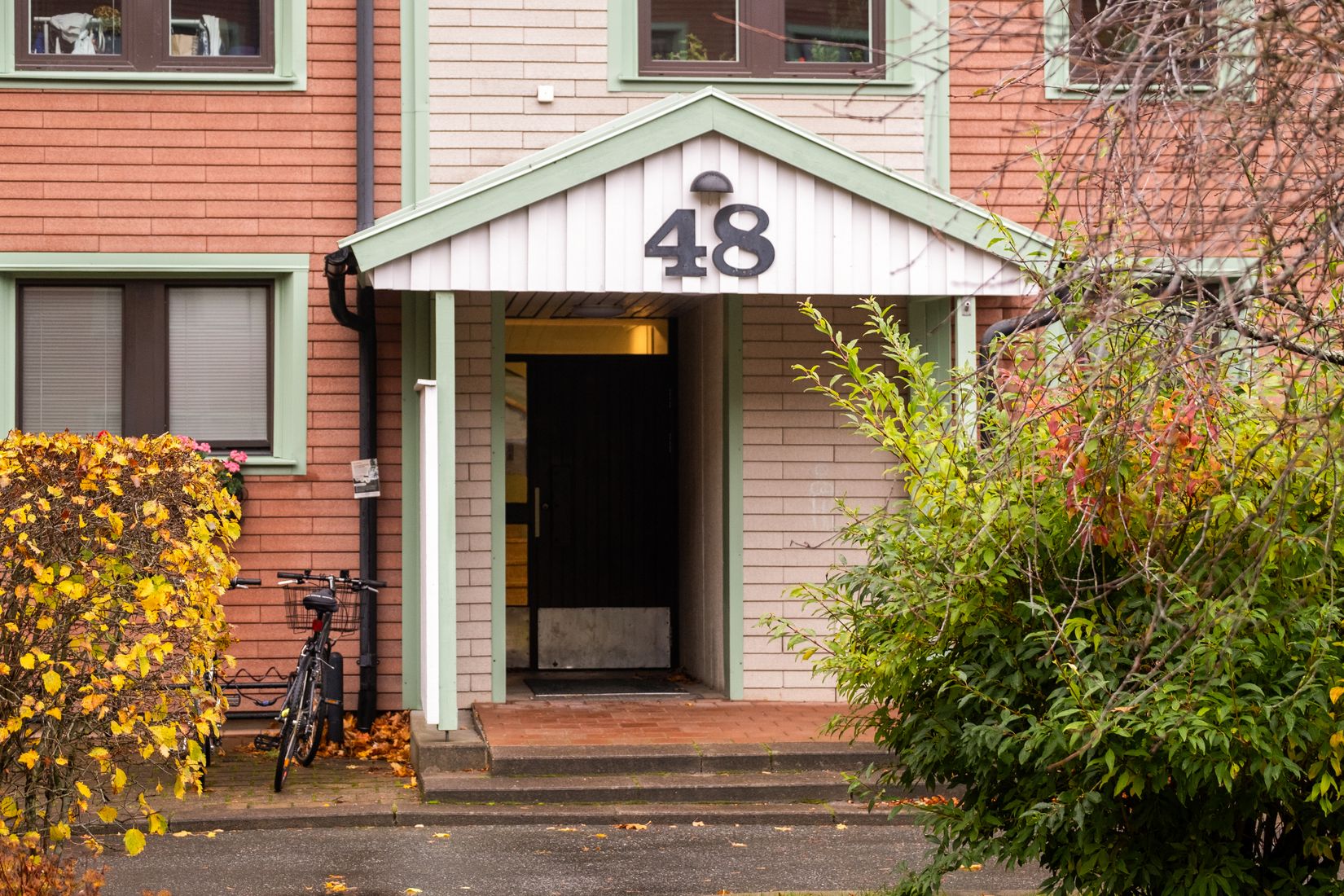 Bostadsrätt, Njupkärrsvägen 48, Tyresö Centrum, Tyresö