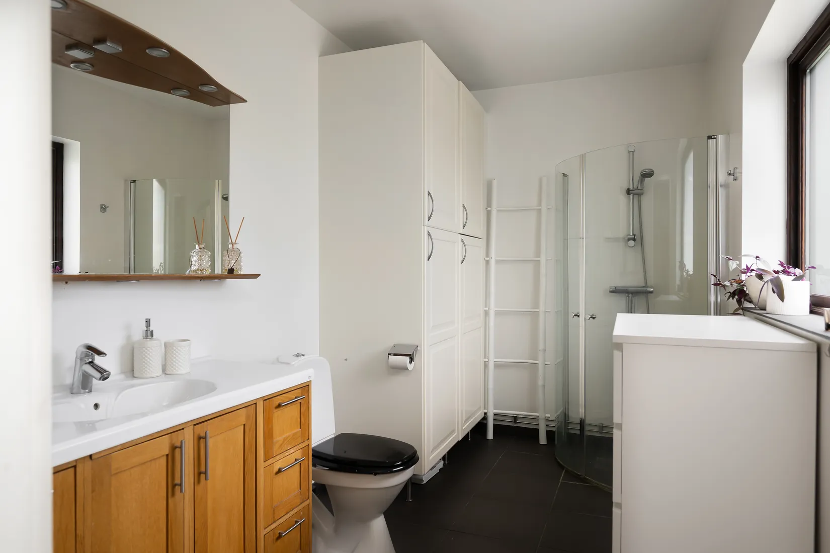 Villa, Sveas väg 34, Kallfors, Södertälje