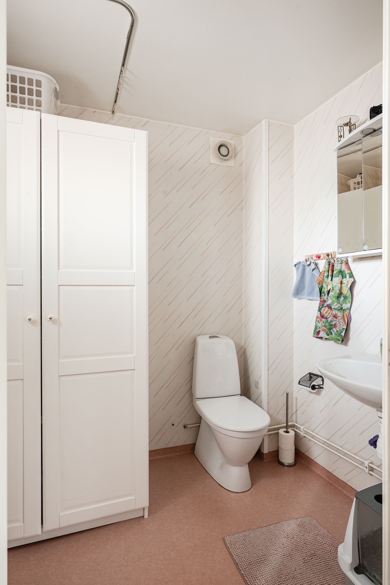 Bostadsrätt, Radhus, Luleåvägen 85, Granloholm, Sundsvall