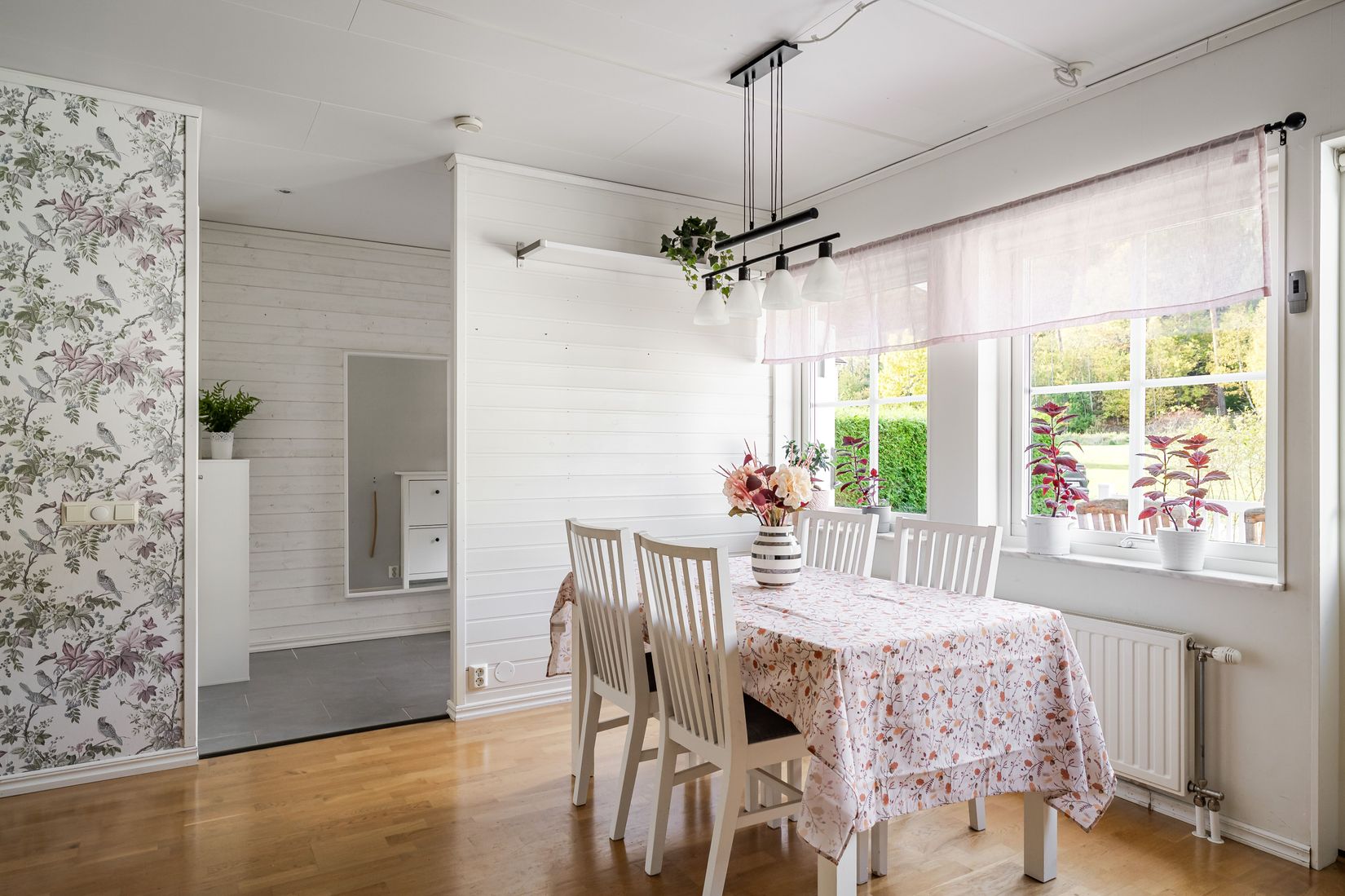 Villa, Radhus, Åvägen 32, Lidatorp, Nynäshamn