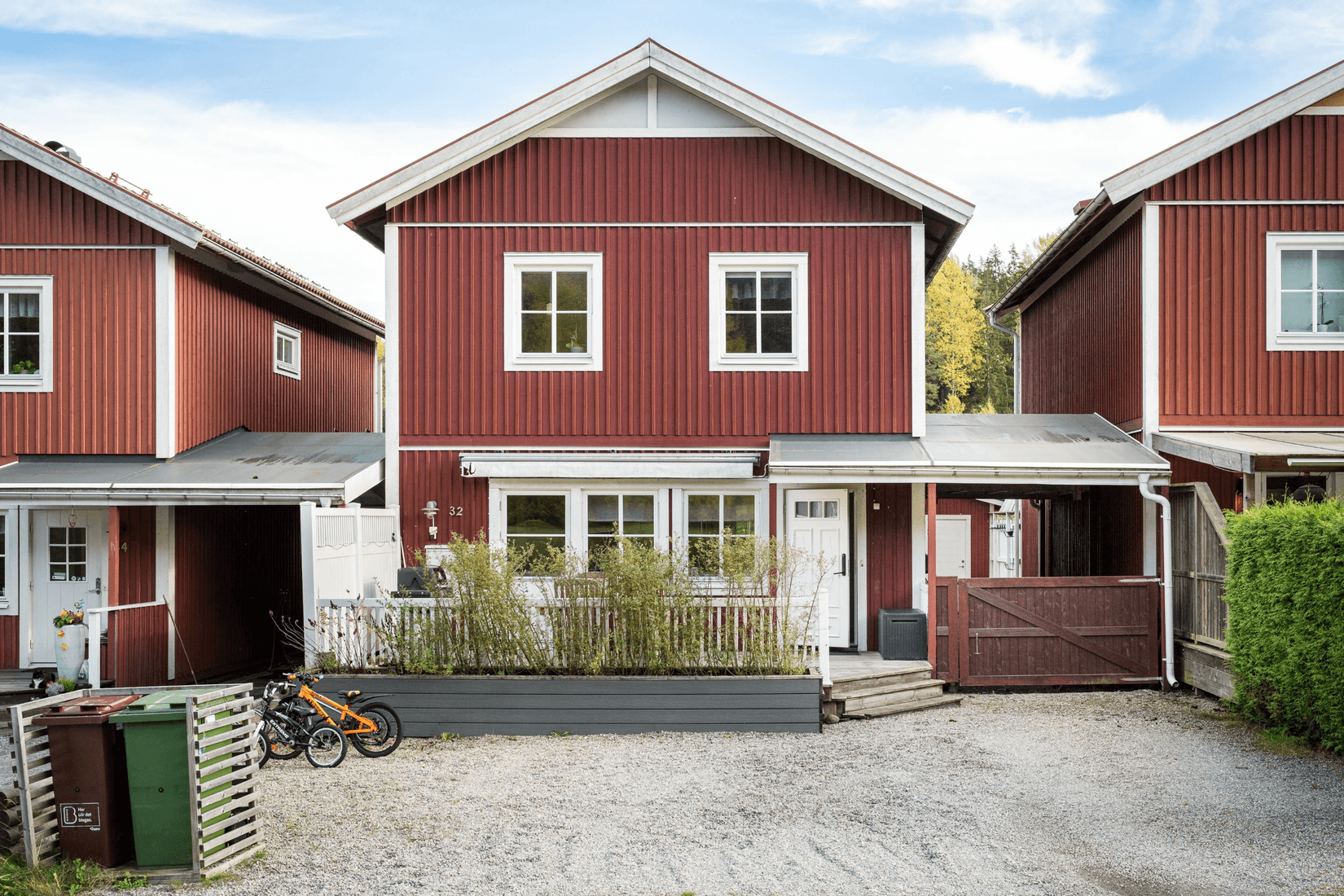 Villa, Radhus, Åvägen 32, Lidatorp, Nynäshamn