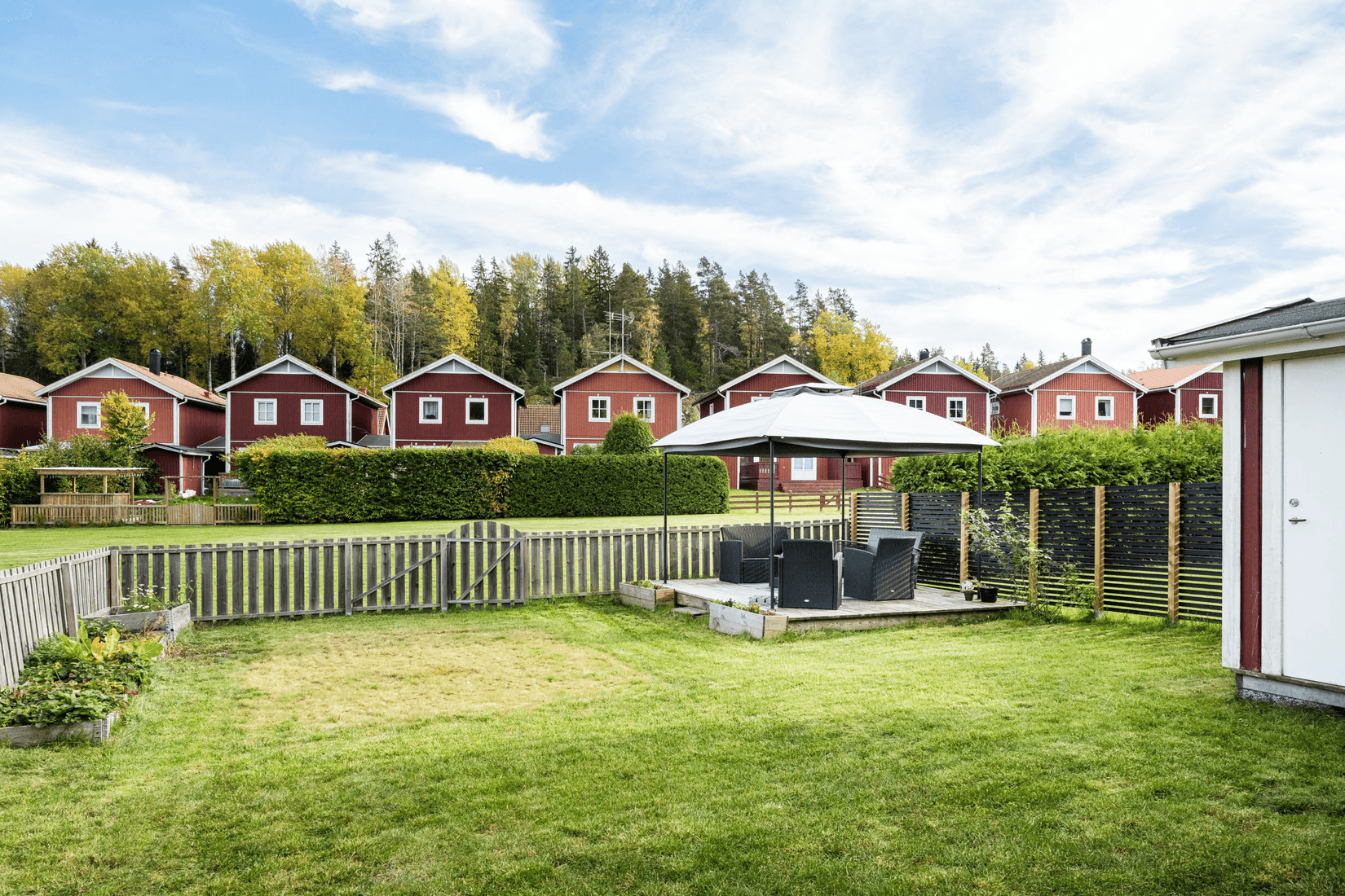 Villa, Radhus, Åvägen 32, Lidatorp, Nynäshamn