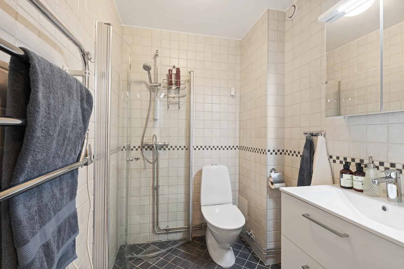 Villa, Radhus, Ölandsresan 57, Sävja, Uppsala