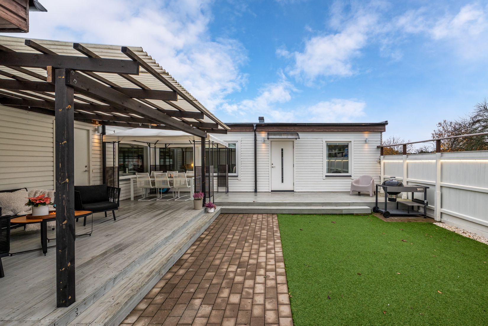 Villa, Radhus, Rädisvägen 126, Hässelby Norra Villastad, Stockholm