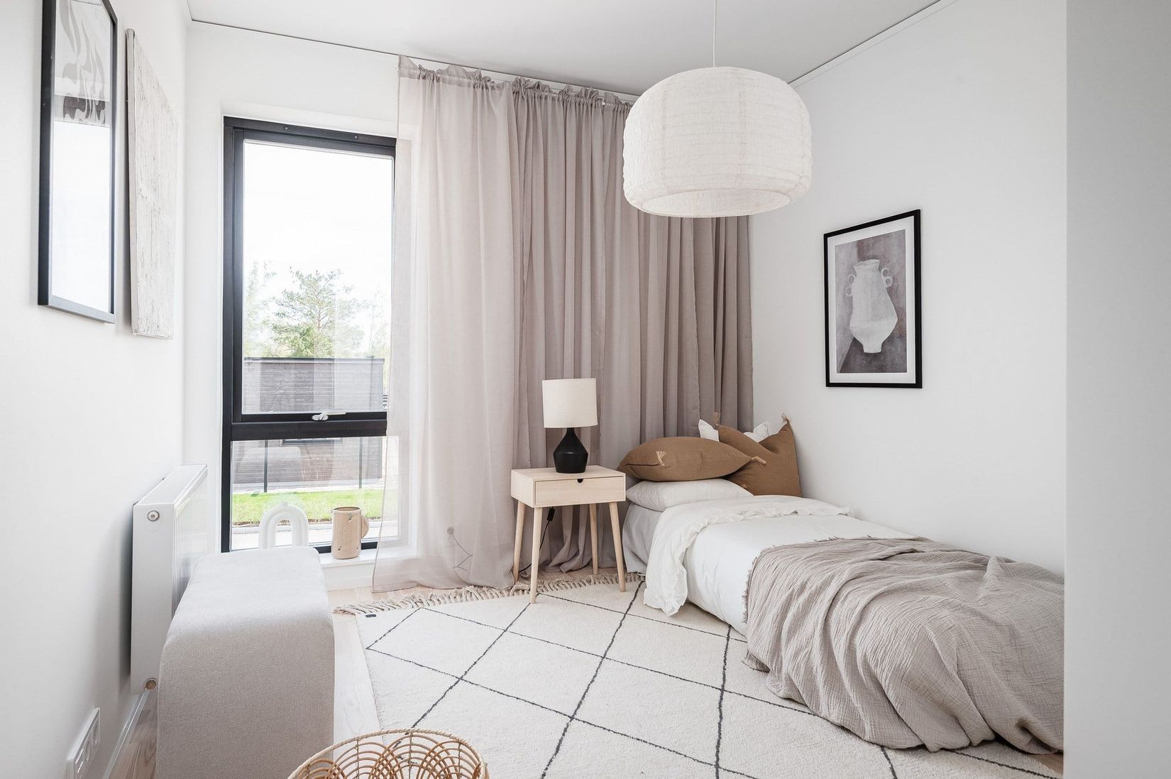 Radhus, Akrobatgatan 11 F, Björkalund, Norrköping