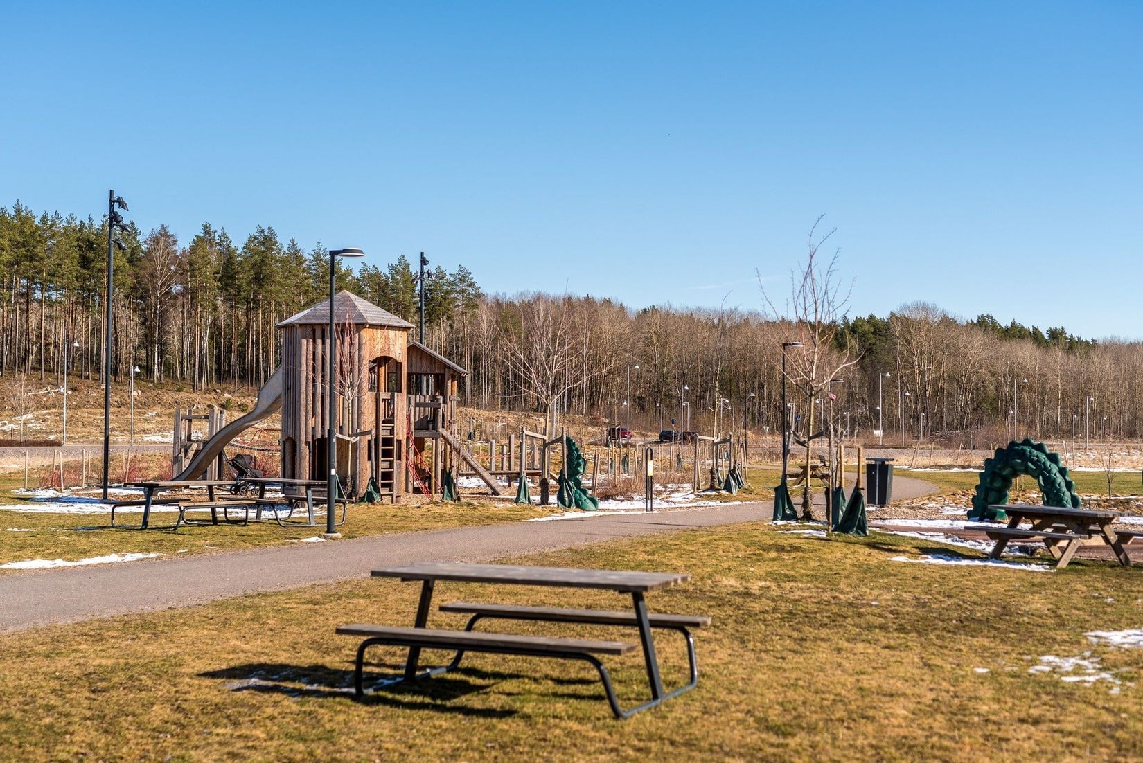 Radhus, Akrobatgatan 11 F, Björkalund, Norrköping