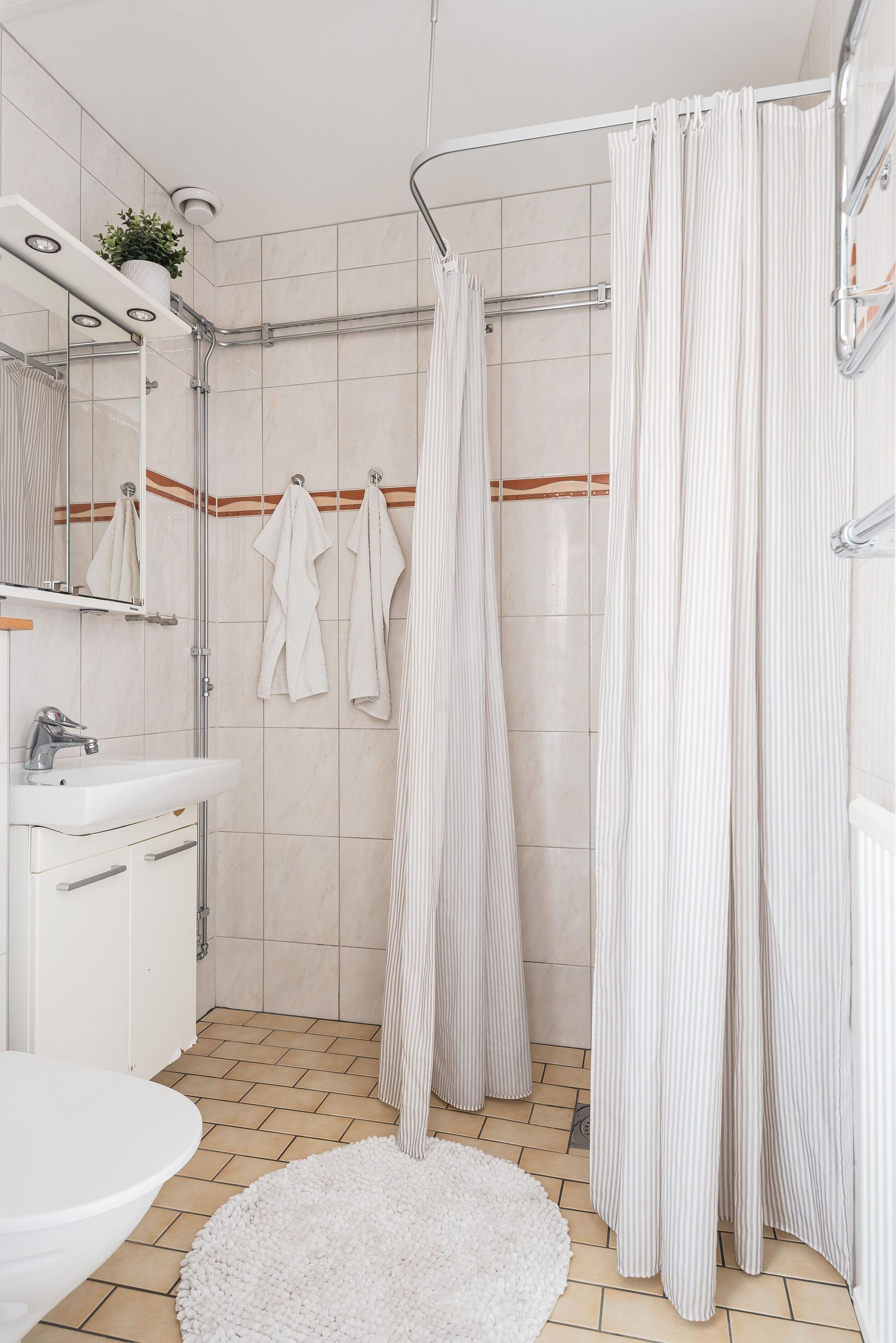 Bostadsrätt, Skönsbergsvägen 25B, Nedre Haga, Sundsvall