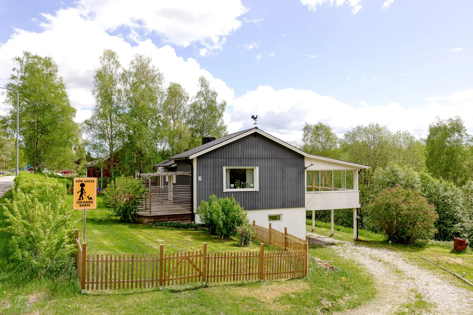 Villa, Kyrkvägen 27, Centrala Gnarp, Nordanstig