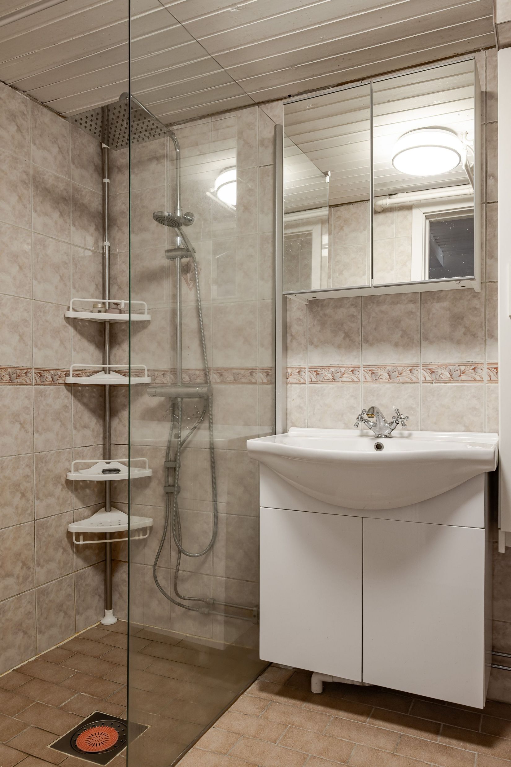 Villa, Kyrkvägen 27, Centrala Gnarp, Nordanstig