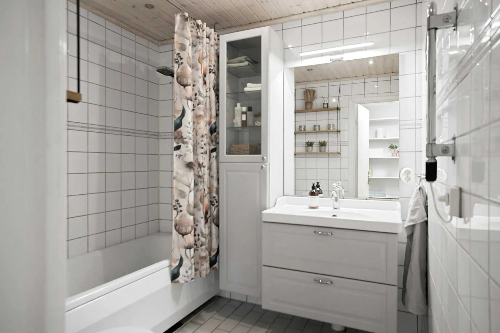 Villa, Radhus, Kaprifolvägen 48, Hammerö, Kungsbacka