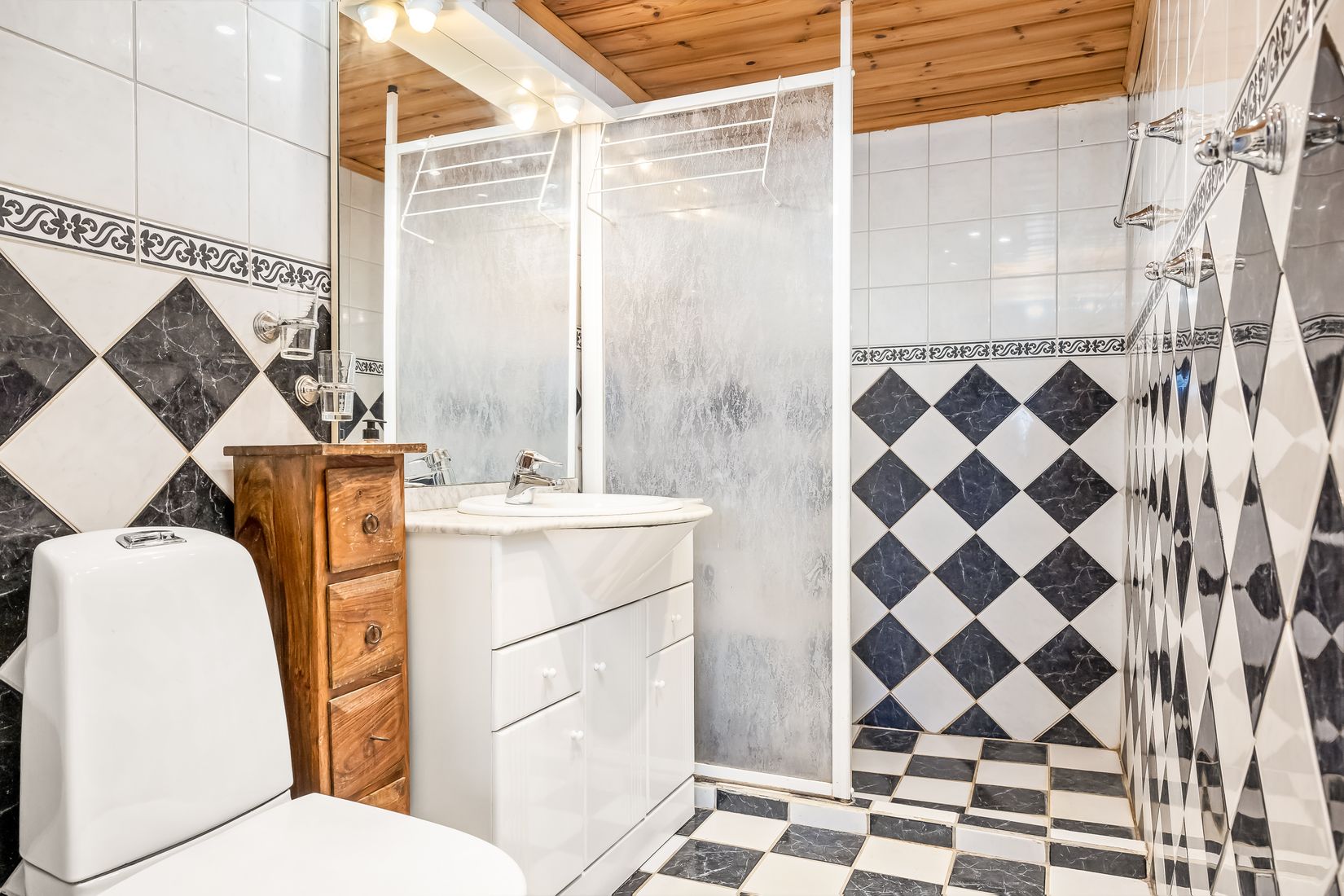 Villa, Evertsholm Pilbacken 1 & 2, Söderköping