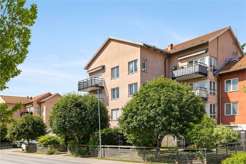 Bostadsrätt, SVAMPSKOGSVÄGEN 15, Bällstaberg, Vallentuna