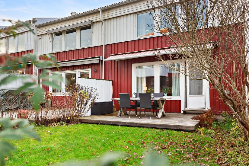 Radhus, Tvetgatan 159, Tveten, Kungälv