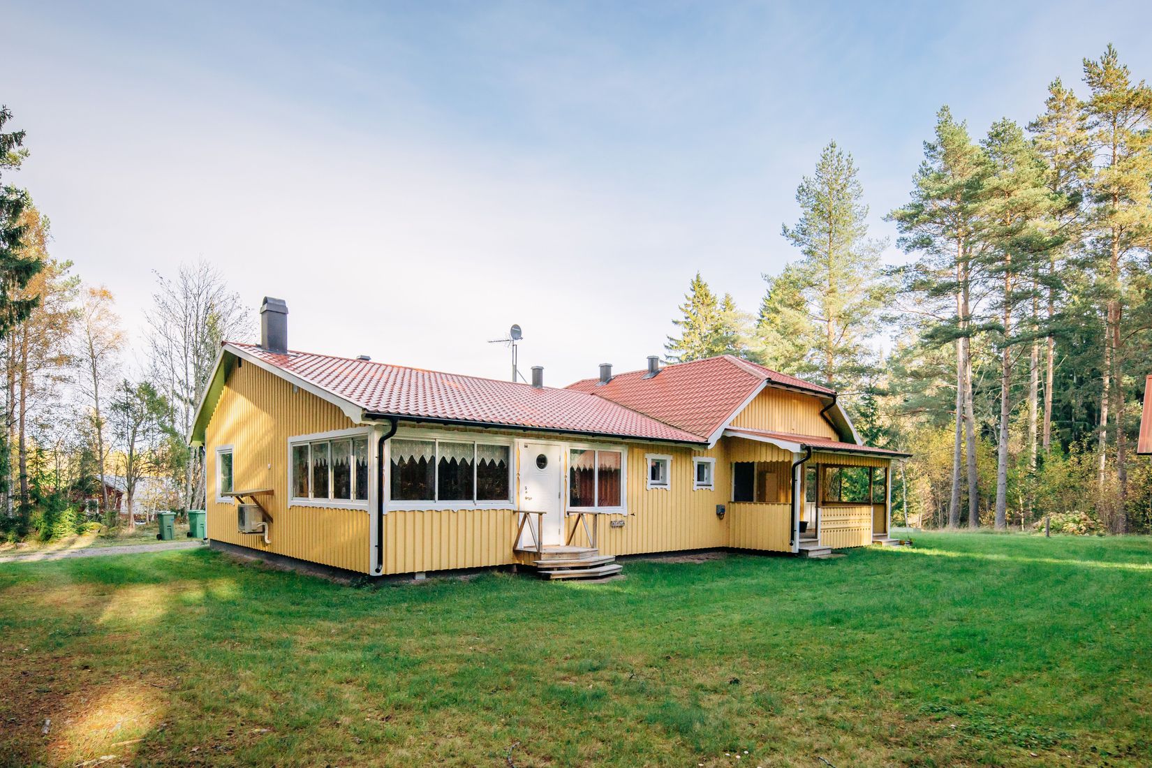 Villa, Kåhult Fiskekyrkan 1, Lyrestad, Mariestad