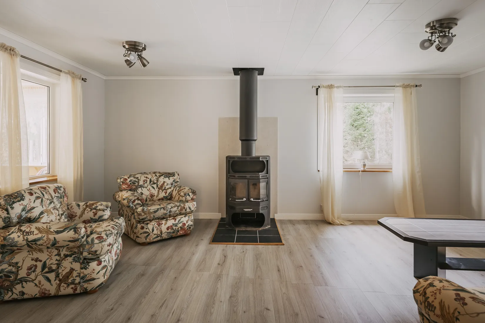 Villa, Kåhult Fiskekyrkan 1, Lyrestad, Mariestad