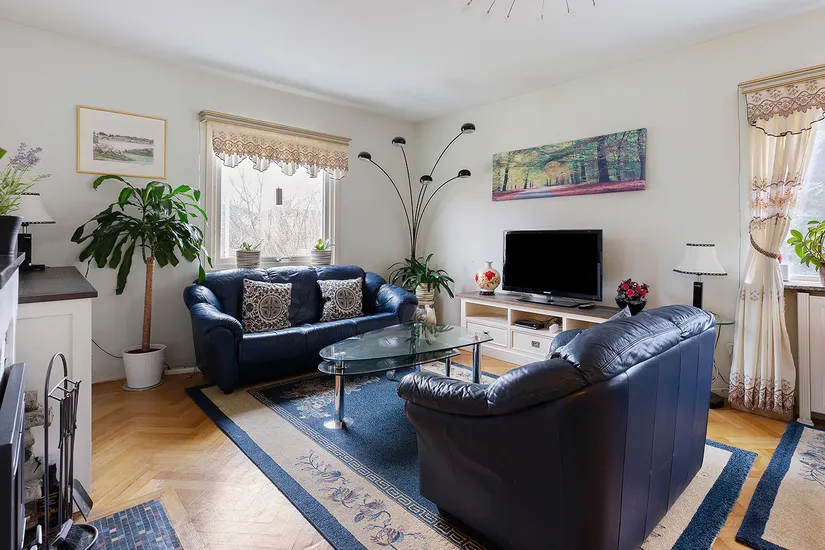 Villa, Skillingvägen 8, Skälby, Järfälla