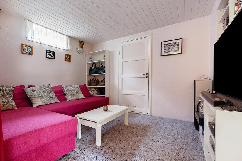 Villa, Skillingvägen 8, Skälby, Järfälla