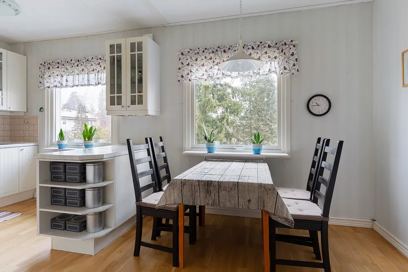 Villa, Skillingvägen 8, Skälby, Järfälla