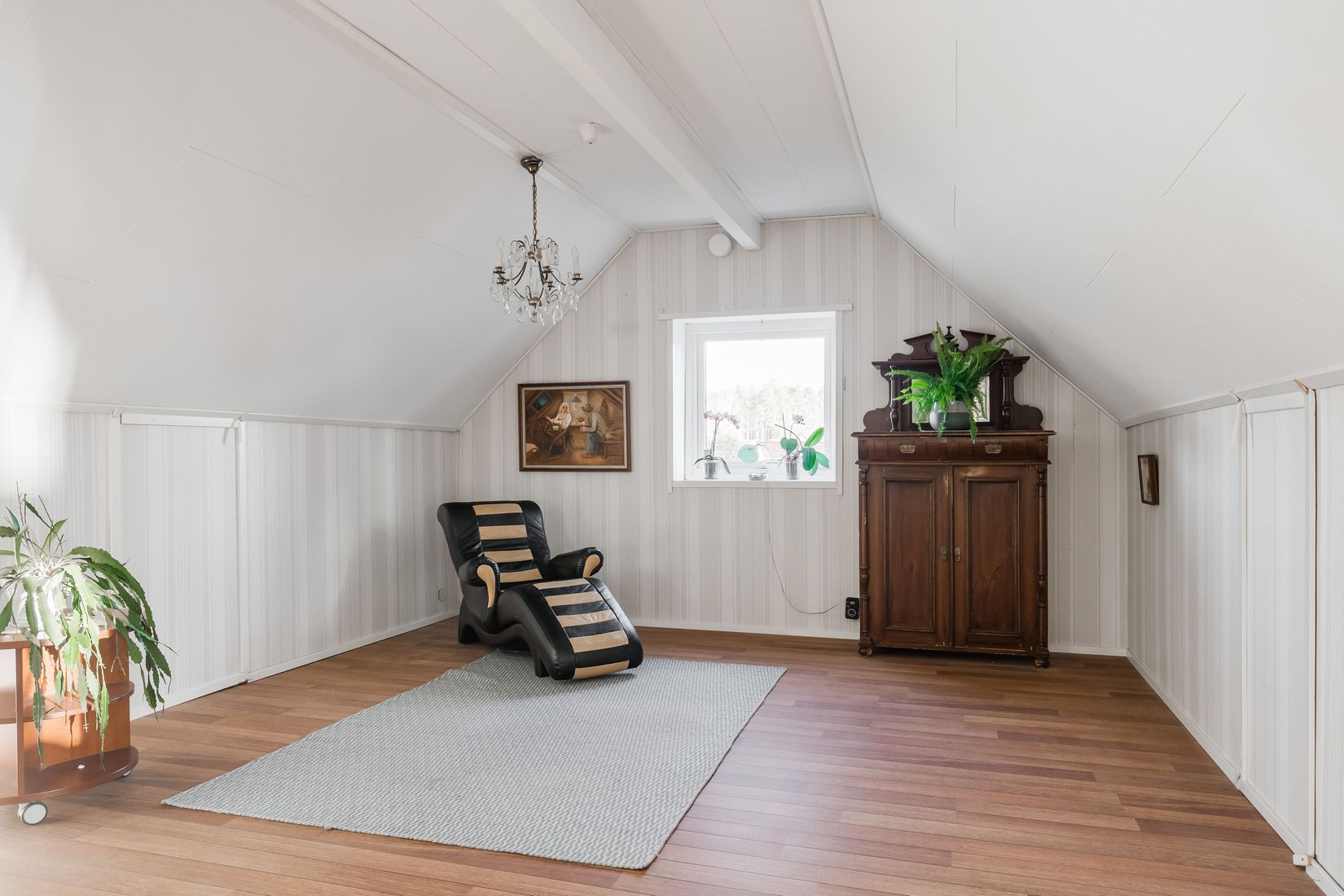 Villa, Parkvägen 24, Norra Skogen, Karlsborg