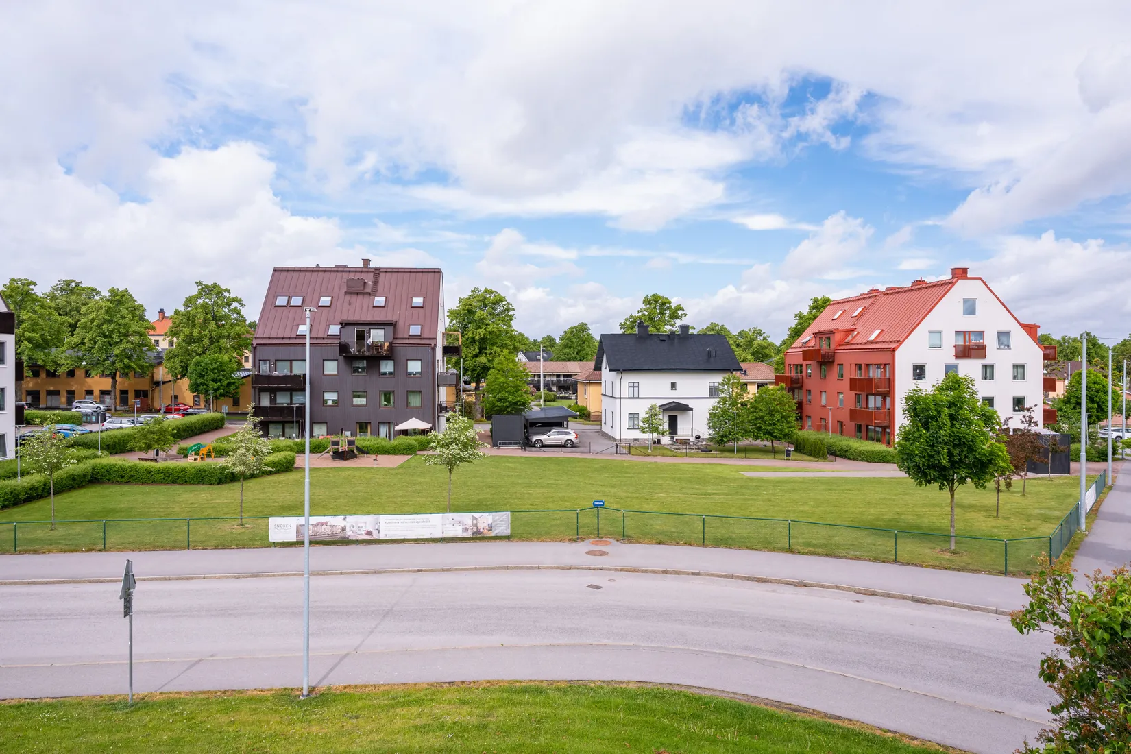 Villa, Radhus, Fotbollsgatan 20J, Kneippen, Norrköping