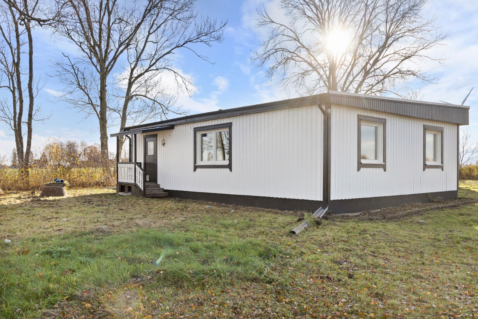 Villa, Long Skyttagården 3, Long, Vara