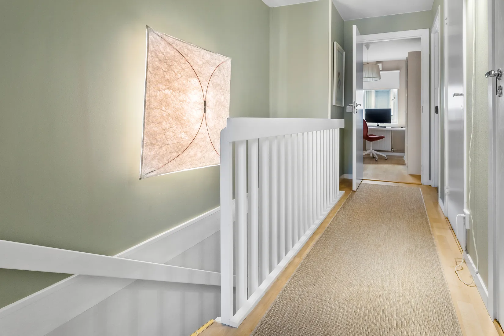 Bostadsrätt, Radhus, Slussbrovägen 104, Runö, Österåker