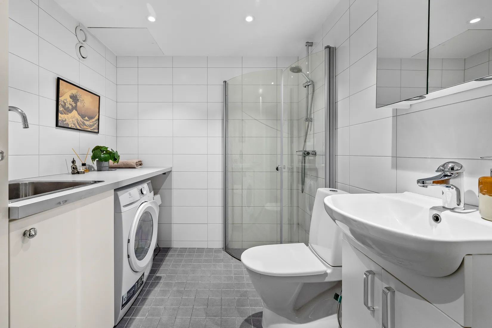 Bostadsrätt, Radhus, Slussbrovägen 104, Runö, Österåker